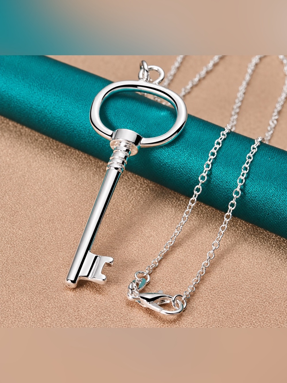 Italian Luxury Jewelry 925 Sterling Silver Key Pendant Necklace 19” NWOT